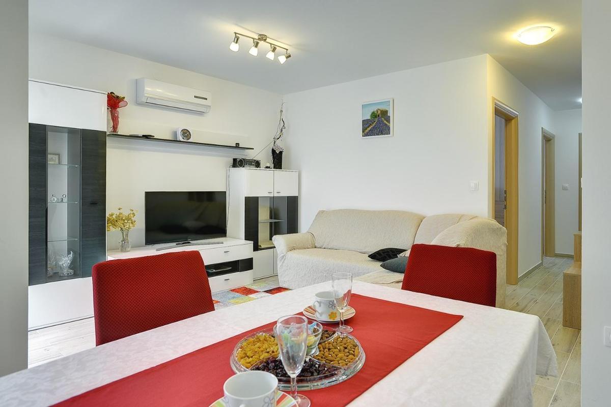 Apartments Elviana Pula Dış mekan fotoğraf